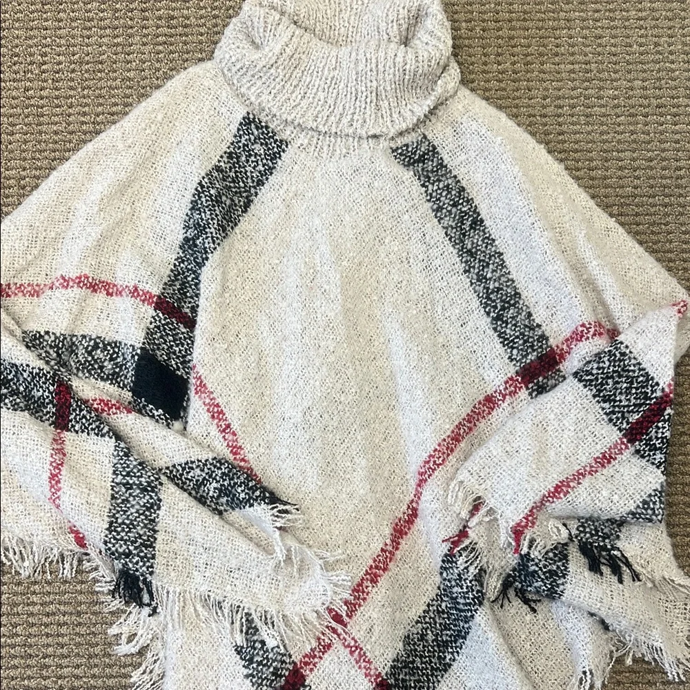 NEW Burberry Cream Plaid Turtleneck Poncho - Picture 4 of 5